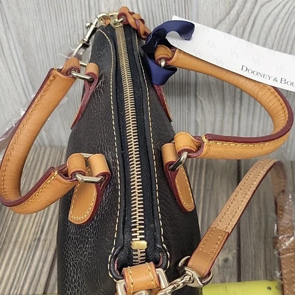 NWT Dooney&Bourke Dillen Satchel/Crossbody Bag - Picture 3 of 9